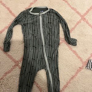 Kickee pant 12-18 month romper/sleeper